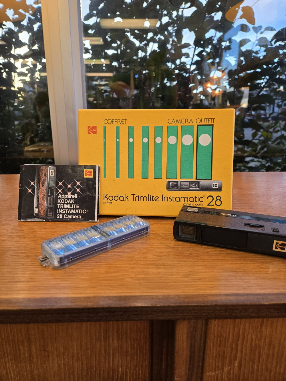 Kodak Trimlite Instamatic 28 Camera|10596