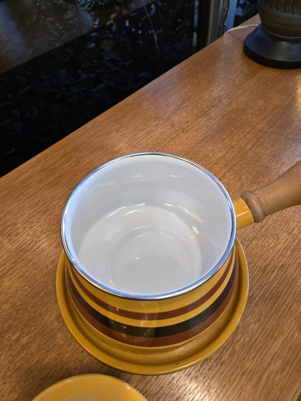 Yellow w/Brown Stripes Fondue Pot|10610