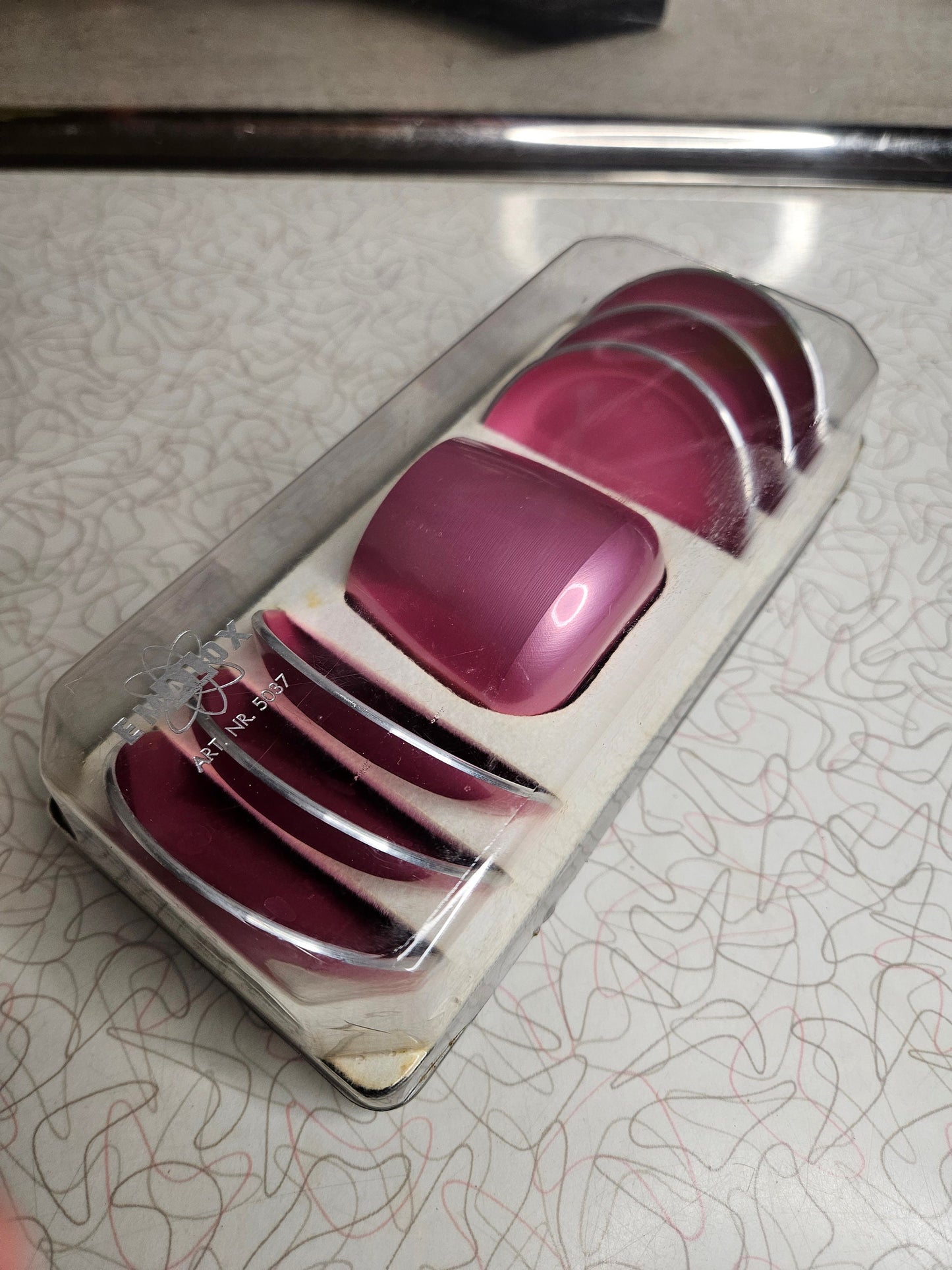 Vintage Emalox of Norway Pink Enamel Aluminum Salt Cellars, Original Package, Mid-Century Norwegian Vintage 1960s