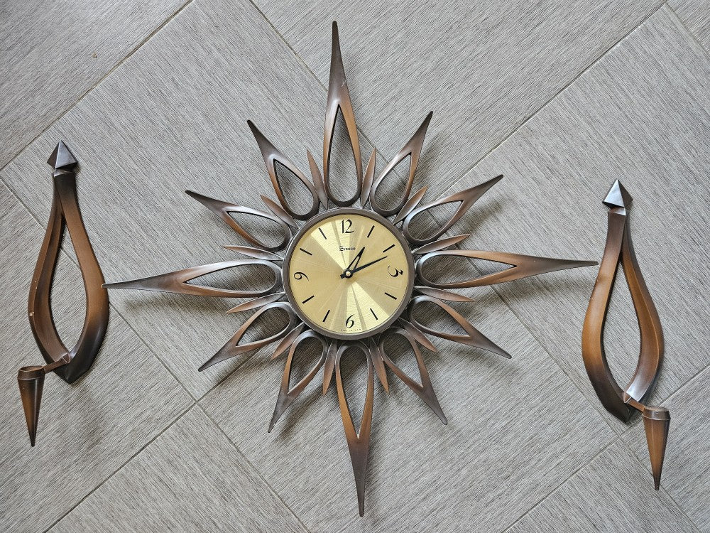 Working Syroco starburst clock with sconces|16715