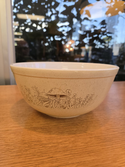 Pyrex Forrest Fancies 403 Mixing Bowl|10633