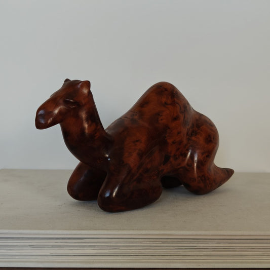 Burl wood laying camel|10817