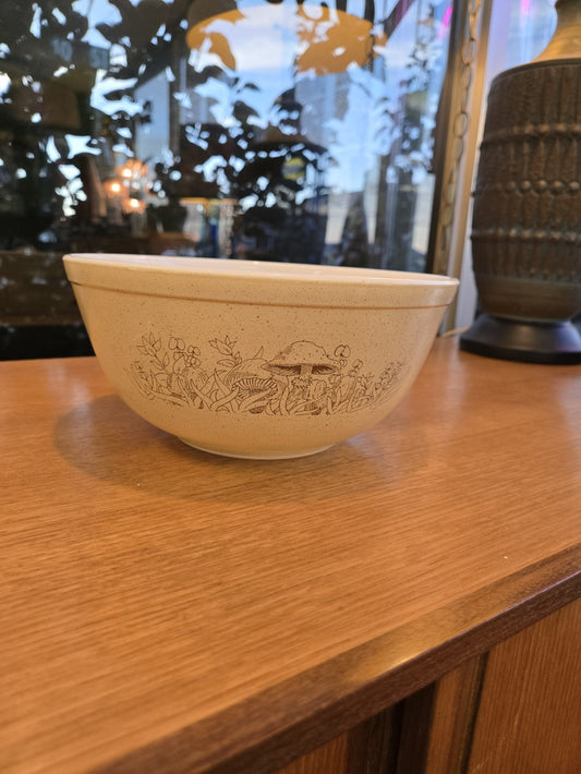 Pyrex Forrest Fancies 403 Mixing Bowl|10634