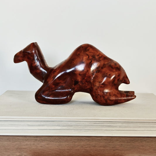 Burl wood laying camel|10947