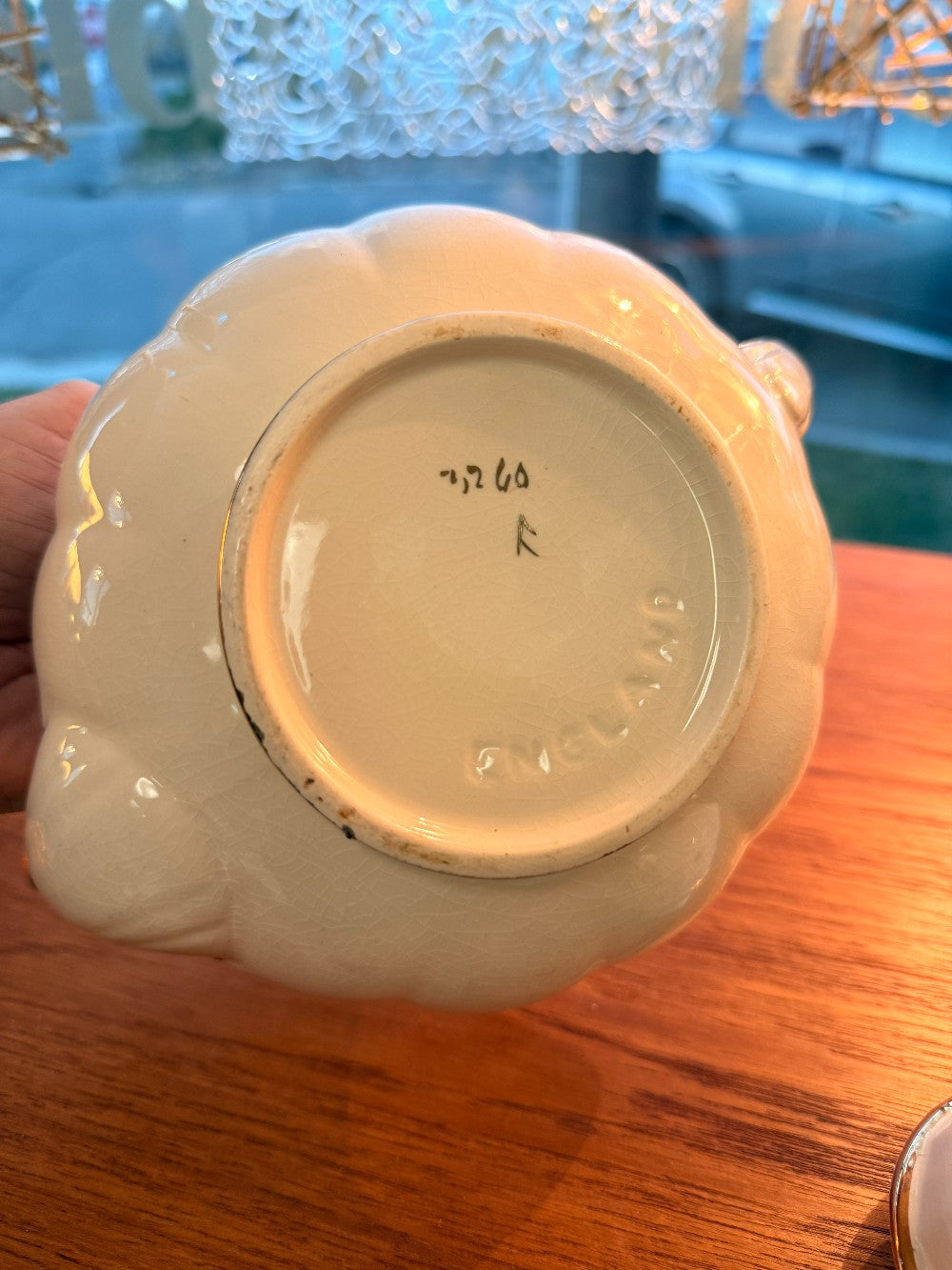 Vintage Sadler Carousel Teapot: Floral Bell Shape|10127