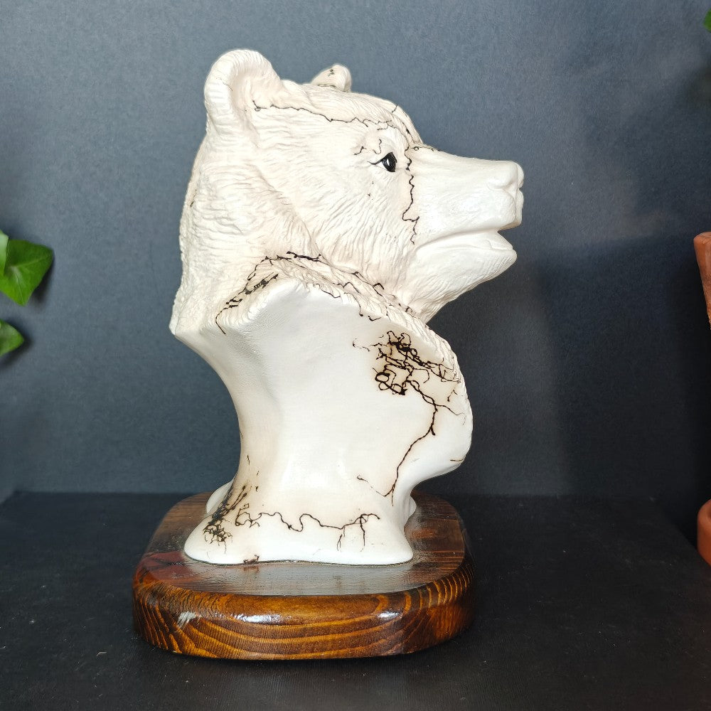 Horse hair ceramic bear head. Signed|13744