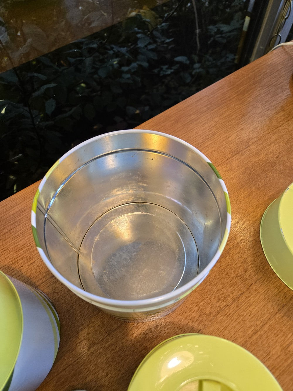 Green and White Metal Canister Set|10576