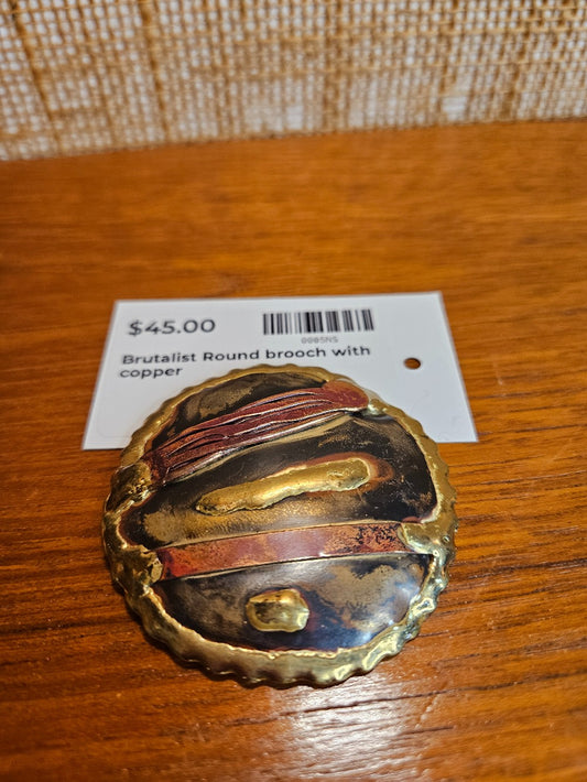 Brutalist Round brooch with copper|12855