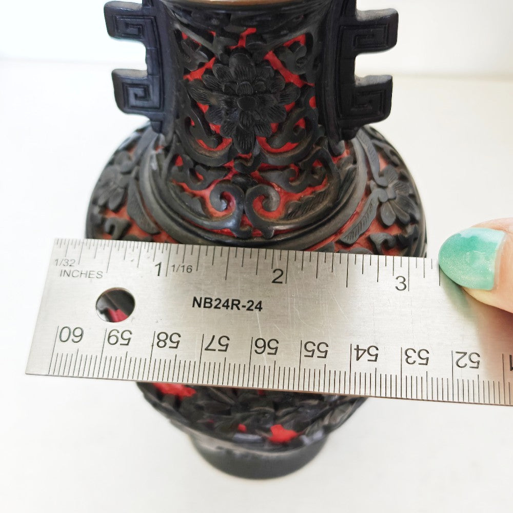 Black and red Cinnabar vase|13705
